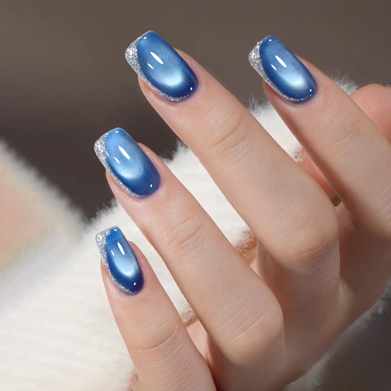 1pcs SHAKA Sapphire Glass Bead - Nail Art Ice Blue recension och pris