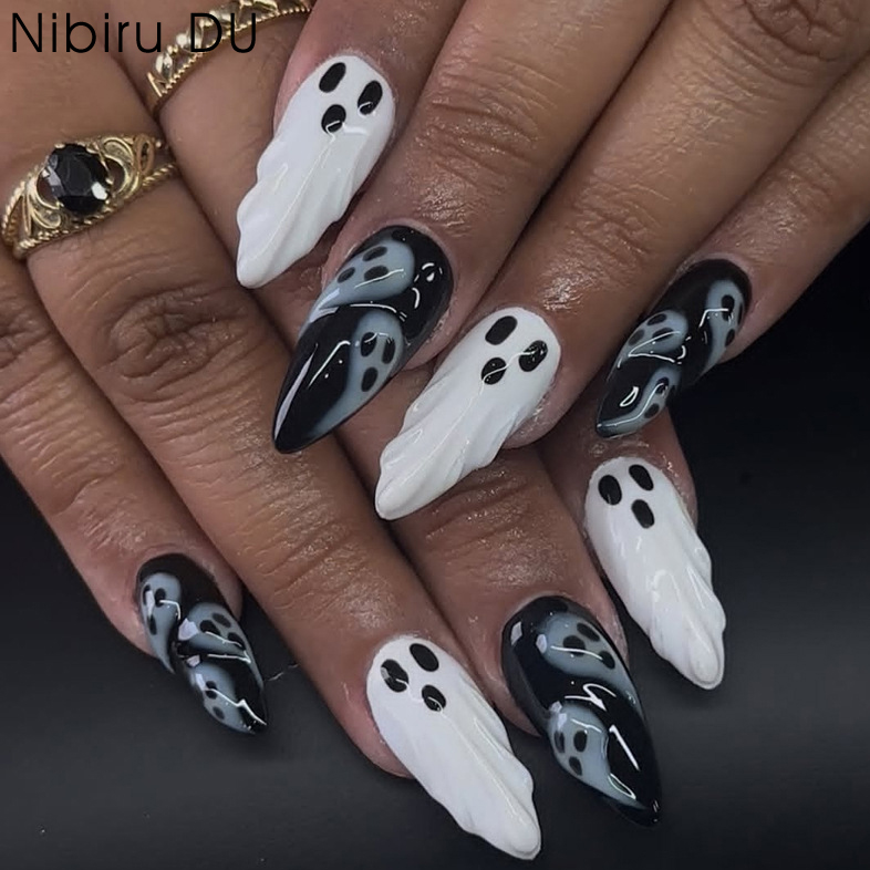 30pcs 2025 Halloween Almond Sh - Nail Art Emerald recension och pris